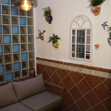 Casa Elena Playa * Фуэнхирола