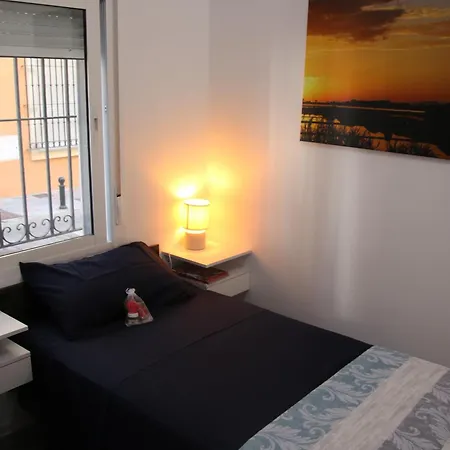 Casa Elena Playa * Фуэнхирола