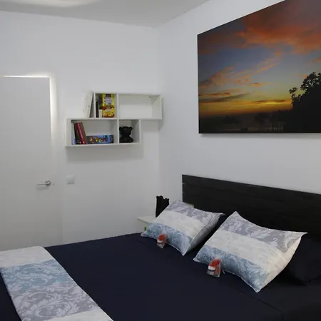 Casa Elena Playa Апартаменты *