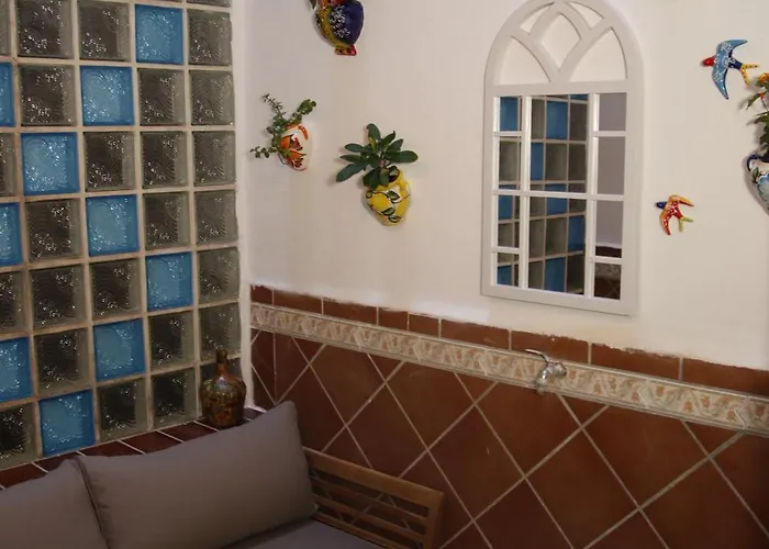 Casa Elena Playa * フエンヒロラ