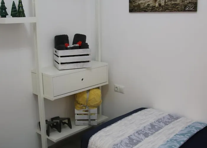 Casa Elena Playa * フエンヒロラ